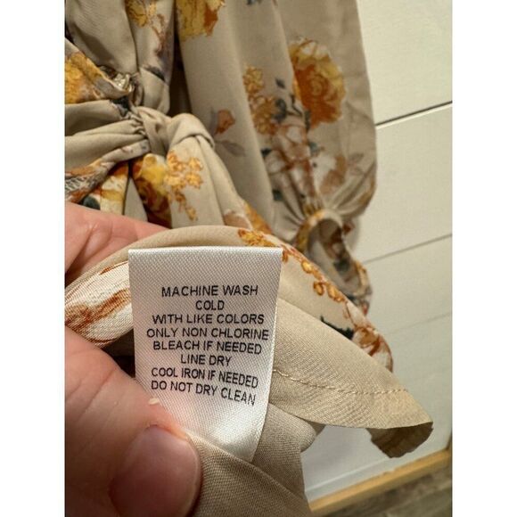 Hudson Gray Taupe Floral Wrap Mini Dress Medium - Picture 4 of 8